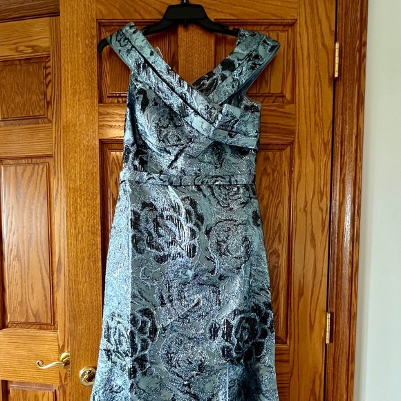 Mother of Bride dress - Picture 3 of 5